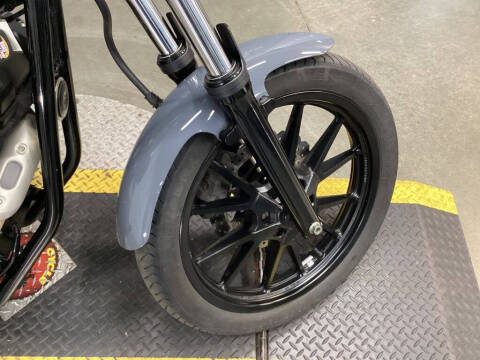 2023 Yamaha Bolt R-Spec