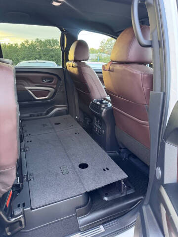 2023 Nissan Titan Platinum Reserve