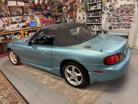 2002 Mazda MX-5 Miata SE