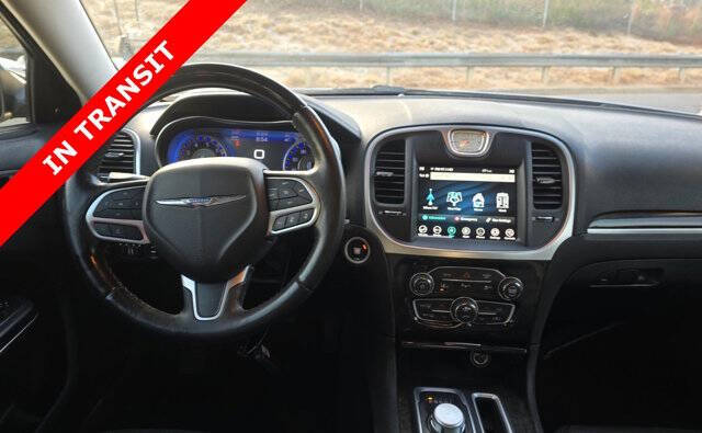 2018 Chrysler 300 Limited