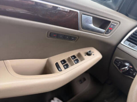 2011 Audi Q5 3.2 quattro Premium Plus