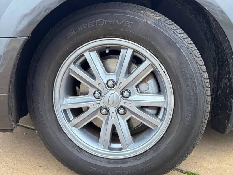 2009 Ford Mustang V6 Deluxe