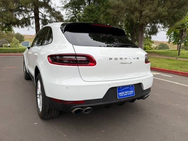 2018 Porsche Macan S