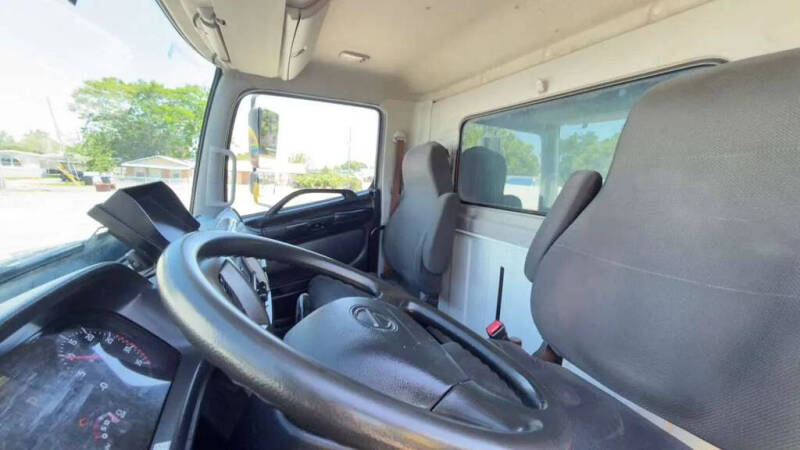 2020 Hino 268A