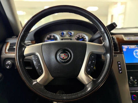 2013 Cadillac Escalade Platinum Edition