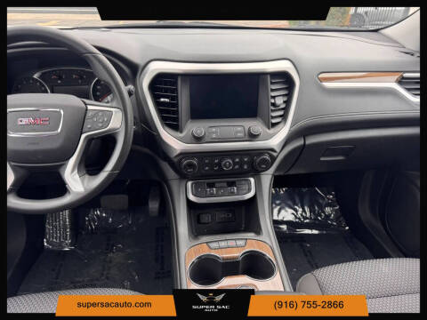 2022 GMC Acadia SLE