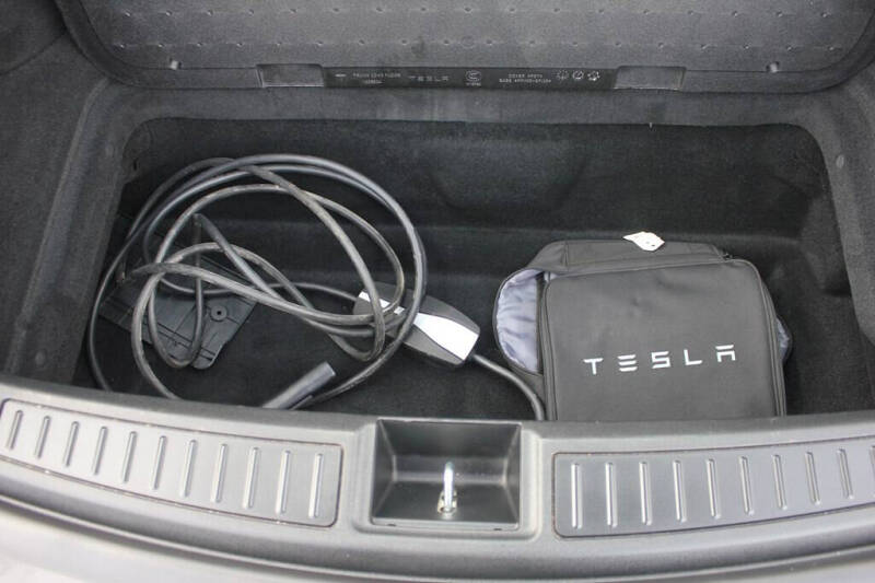 2016 Tesla Model S P85D