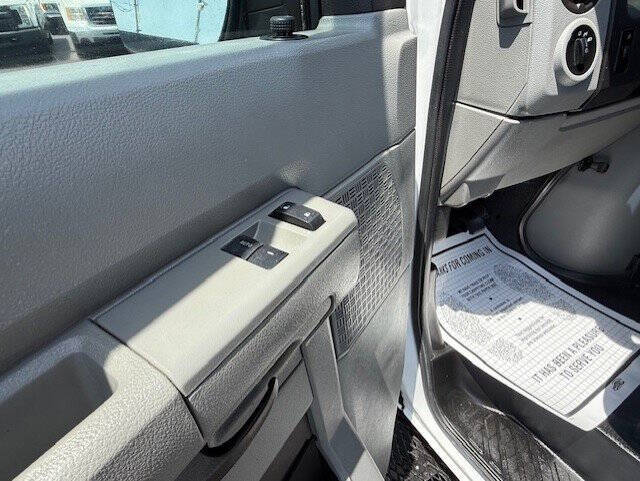 2014 Ford E-Series E-250