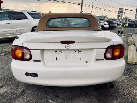 2000 Mazda MX-5 Miata LS