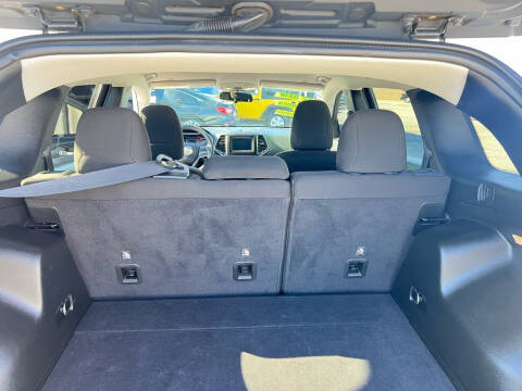 2019 Jeep Cherokee Latitude