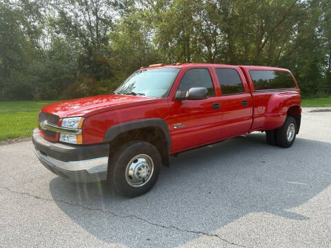 2003 Chevrolet Silverado 3500 for sale at VILLAGE AUTO MART LLC in Portage IN