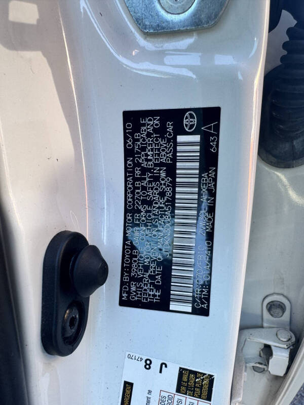 2010 Toyota Prius III