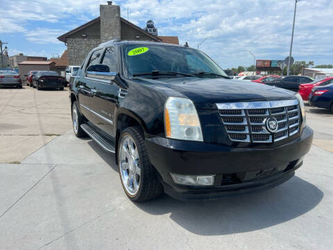 2007 Cadillac Escalade EXT for sale at A & B Auto Sales LLC in Lincoln NE