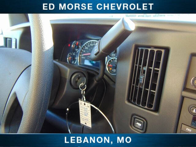 2025 Chevrolet Express 2500
