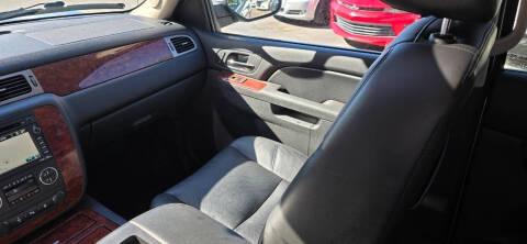 2011 Chevrolet Avalanche LTZ
