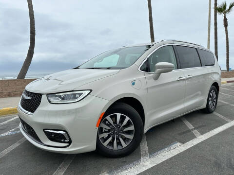 2021 Chrysler Pacifica Hybrid for sale at San Diego Auto Solutions in Oceanside CA