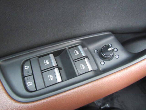 2022 Audi Q8 quattro Premium 55 TFSI