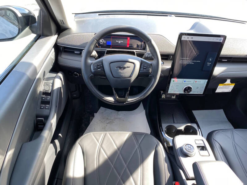 2024 Ford Mustang Mach-E Select