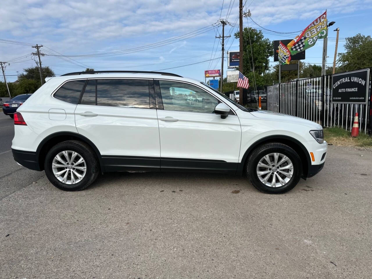 2019 Volkswagen Tiguan for sale at Central Union Auto Finance LLC in Austin, TX