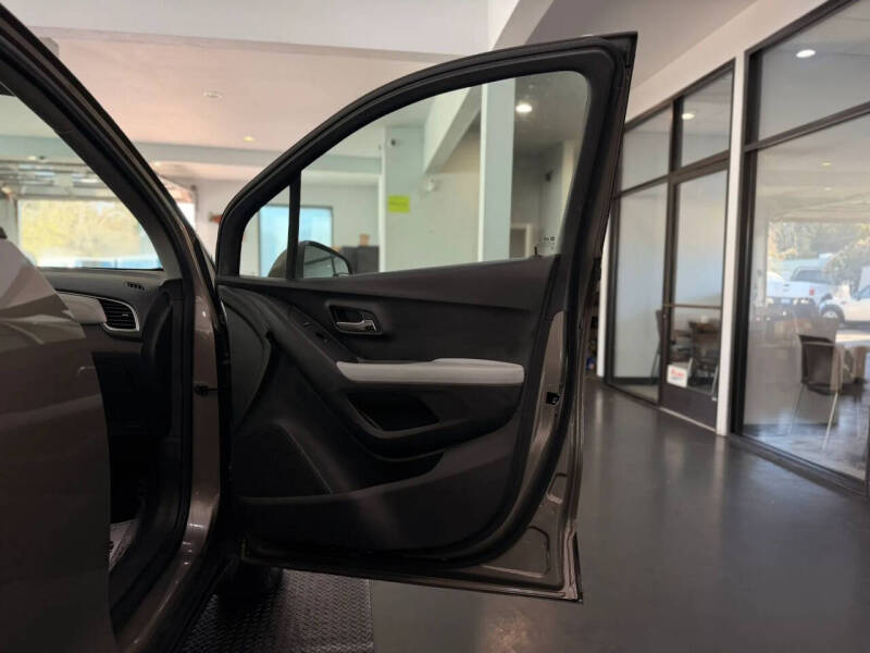 2022 Chevrolet Trax LS
