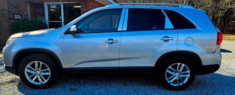 2014 Kia Sorento for sale at Progress Auto Sales in Durham NC