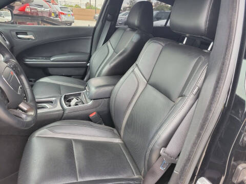 2020 Dodge Charger SXT