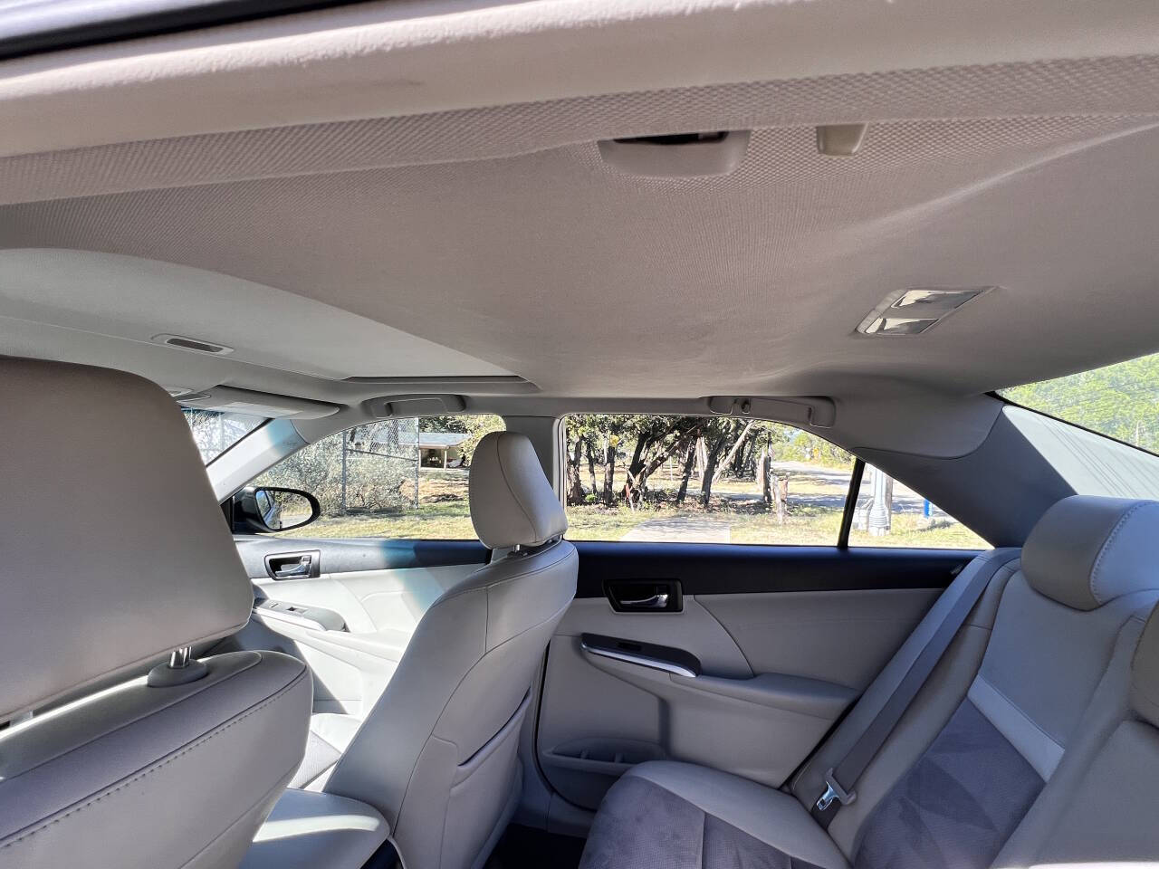 Used Car 2013 Toyota Camry Hybrid  Le 4dr Sedan For Sale Under $12,000 In Austin, Texas