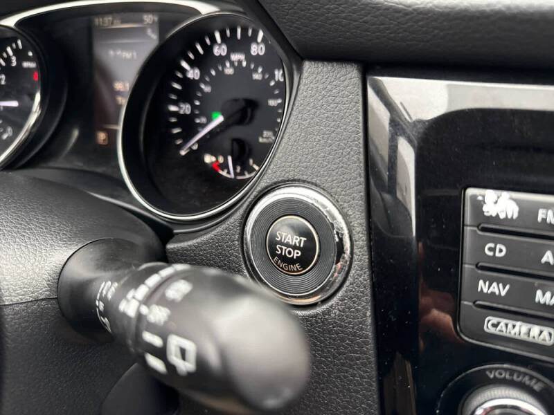 2016 Nissan Rogue SV