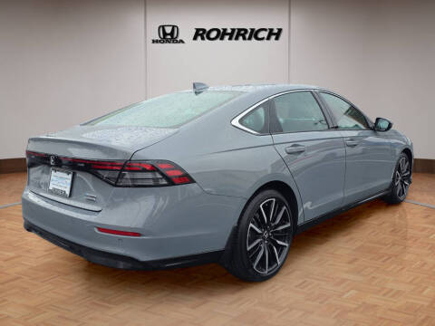 2025 Honda Accord Hybrid Touring