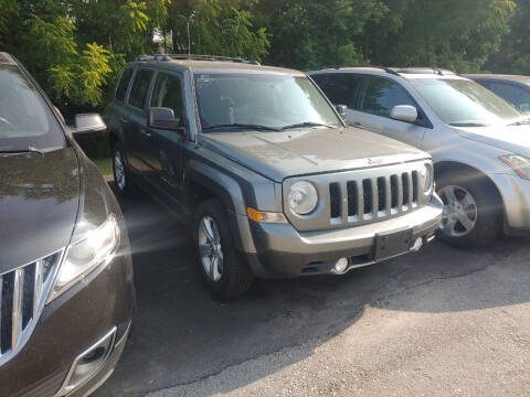 2013 Jeep Patriot for sale at Short Line Auto Inc in Rochester MN