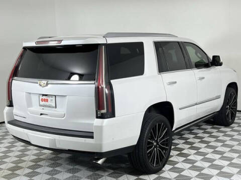 2020 Cadillac Escalade Platinum