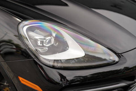 2022 Porsche Cayenne Platinum Edition