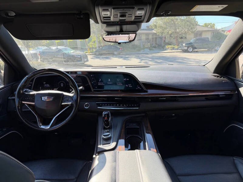 2023 Cadillac Escalade ESV Premium Luxury