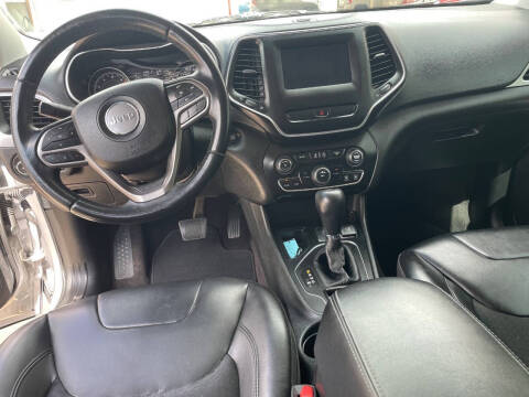 2019 Jeep Cherokee Latitude Plus