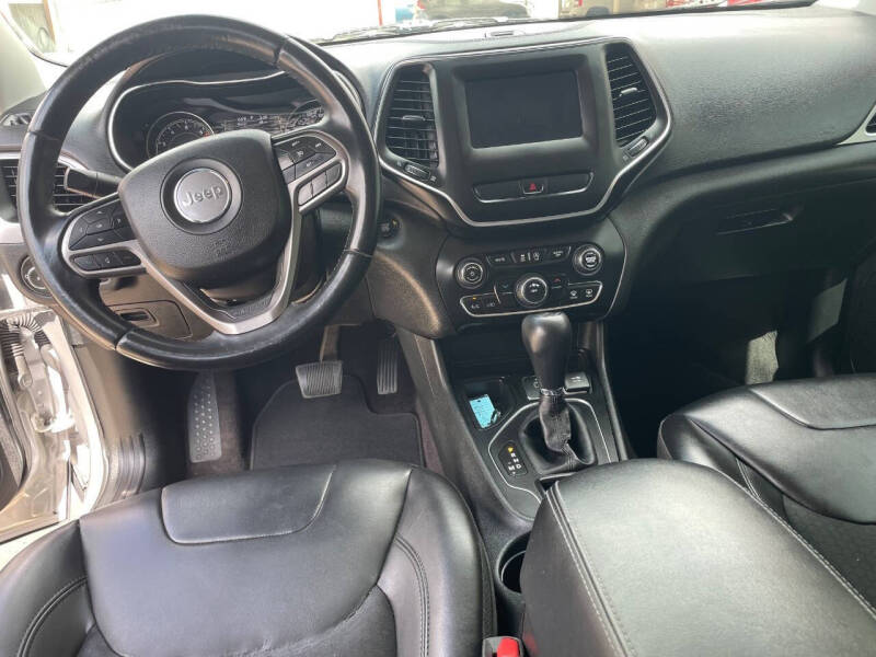 2019 Jeep Cherokee Latitude Plus