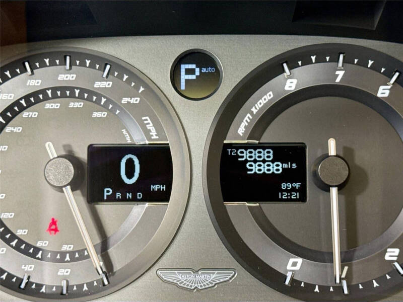 2014 Aston Martin Vanquish Volante