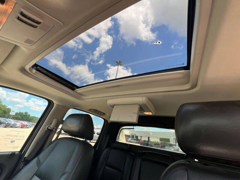 2013 Chevrolet Avalanche LTZ Black Diamond