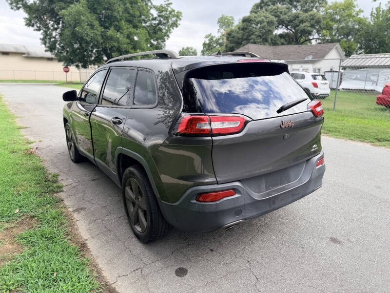 2017 Jeep Cherokee Latitude