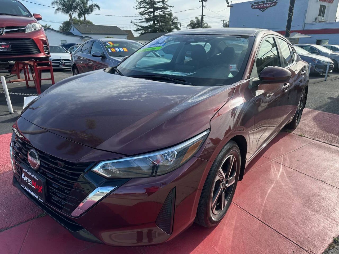 2024 Nissan Sentra SV 4dr Sedan's photo