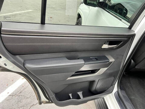 2025 Toyota Sequoia SR5