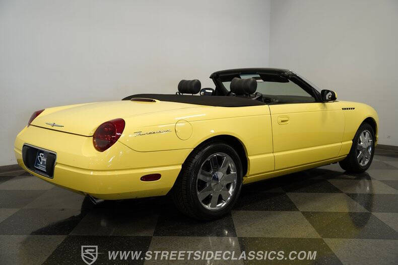 2002 Ford Thunderbird Deluxe