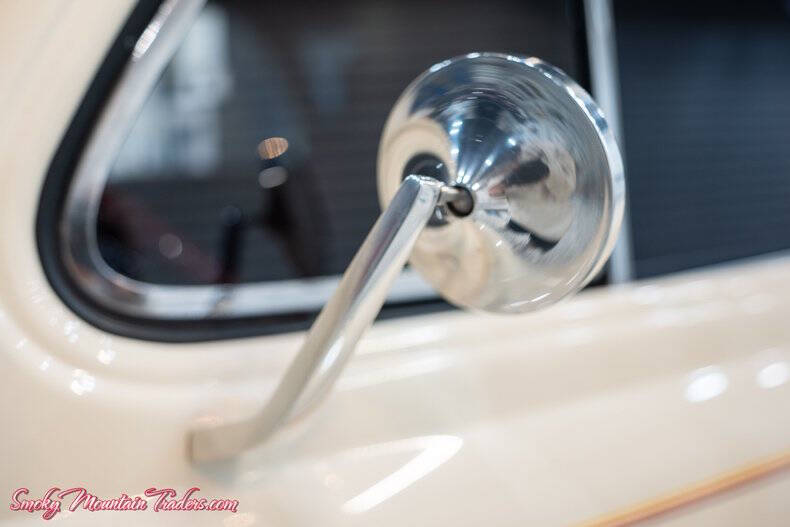 1940 Chevrolet Deluxe