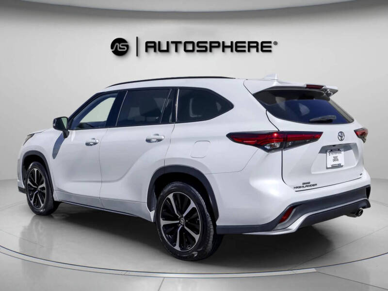 2022 Toyota Highlander XSE