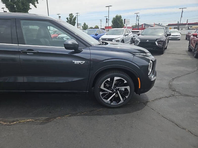 2025 Mitsubishi Outlander PHEV SEL