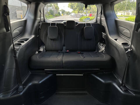 2021 Chrysler Pacifica Touring