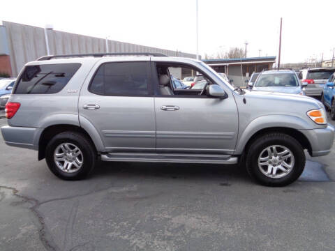 2004 Toyota Sequoia SR5