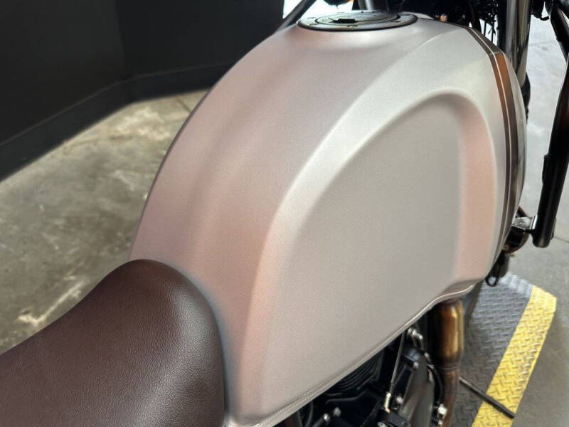 2023 Royal Enfield Himalayan Mirage Silver