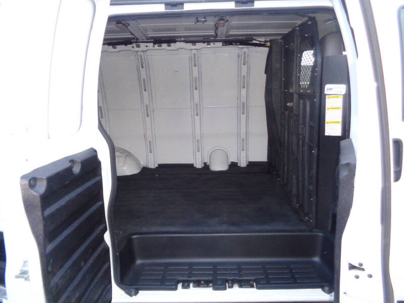 2017 Chevrolet Express 2500