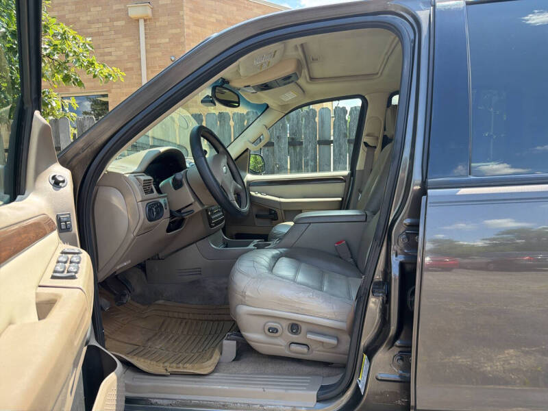 2005 Ford Explorer Eddie Bauer
