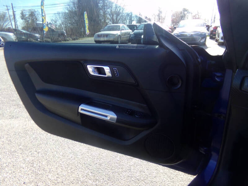 2015 Ford Mustang V6